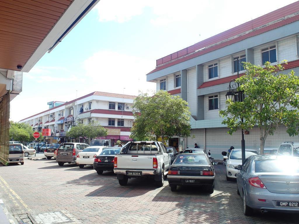 Transit Hotel Labuan Exterior photo