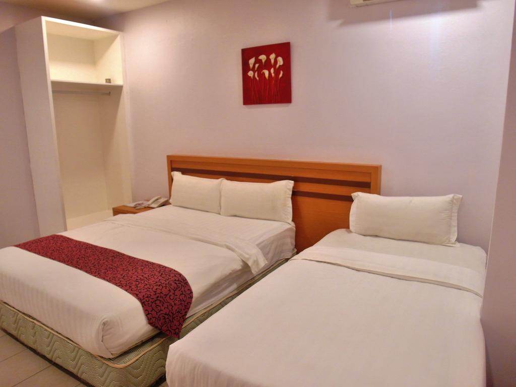 Transit Hotel Labuan Room photo