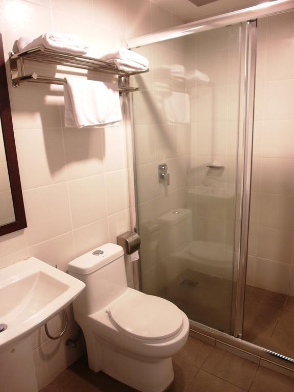 Transit Hotel Labuan Room photo