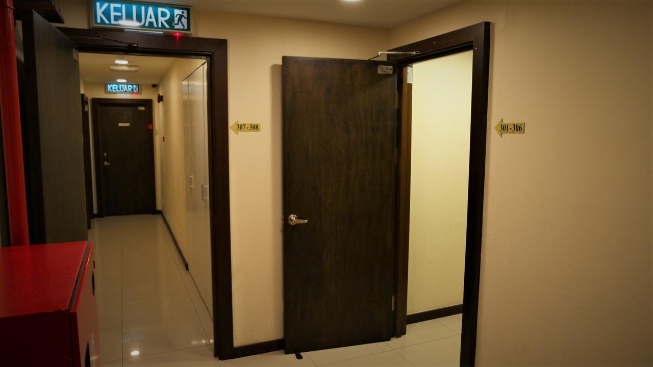 Transit Hotel Labuan Exterior photo